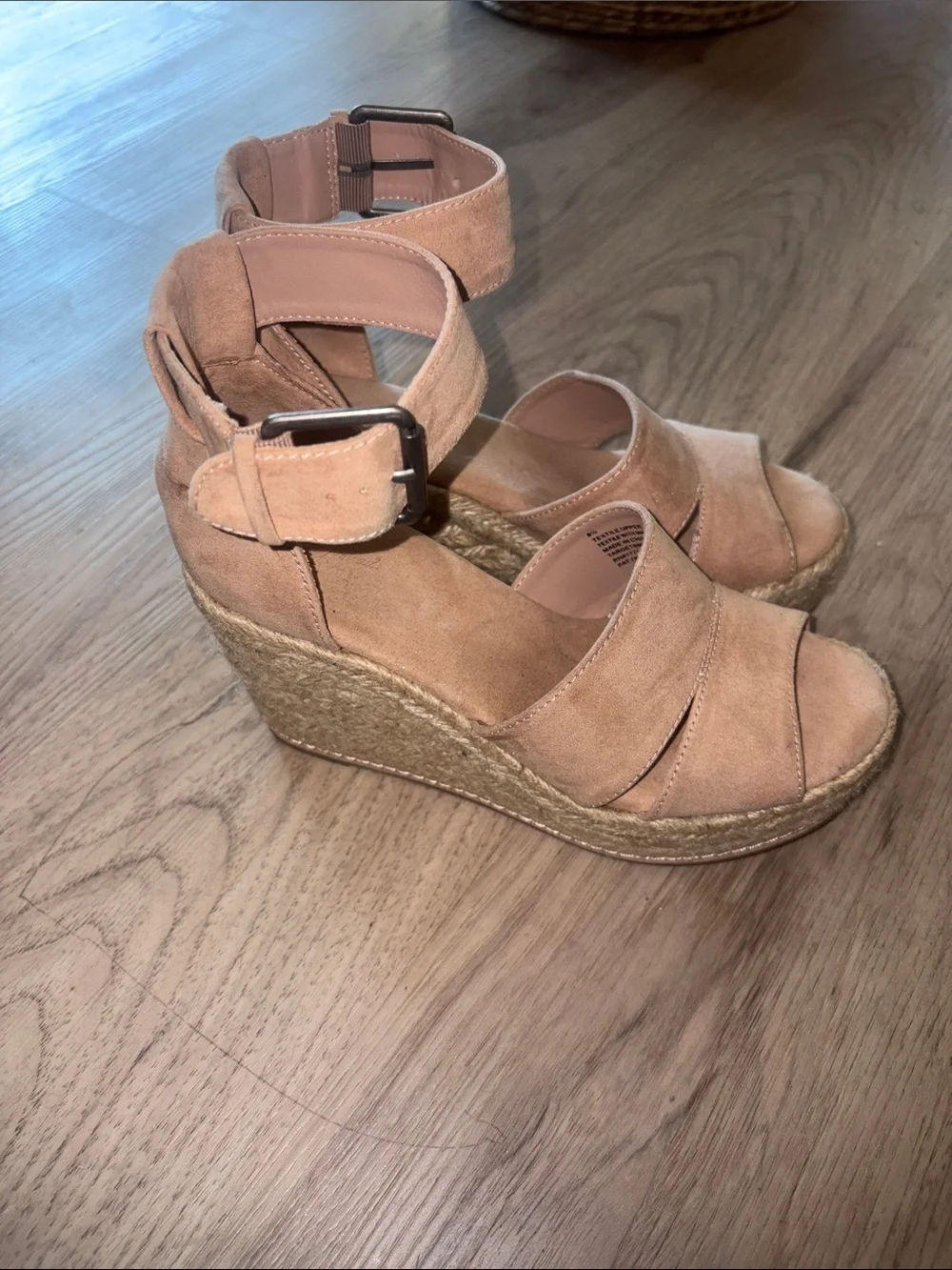 Women's Tan Suede Ankle-Strap Wedge Sandals espadrille rope pattern size 8.5 3in